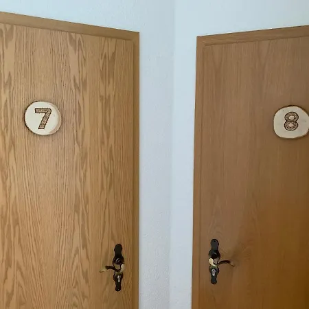 Meyers Privatzimmer-3